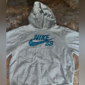 boy’s nike sb hoodie